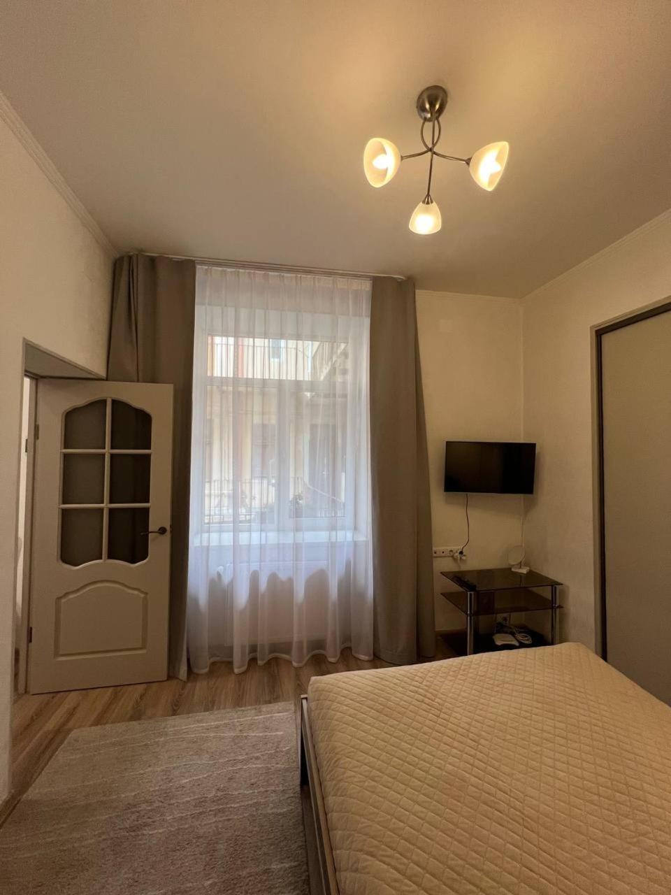 Cozy Apartment Near The Lviv National Opera Exterior photo
